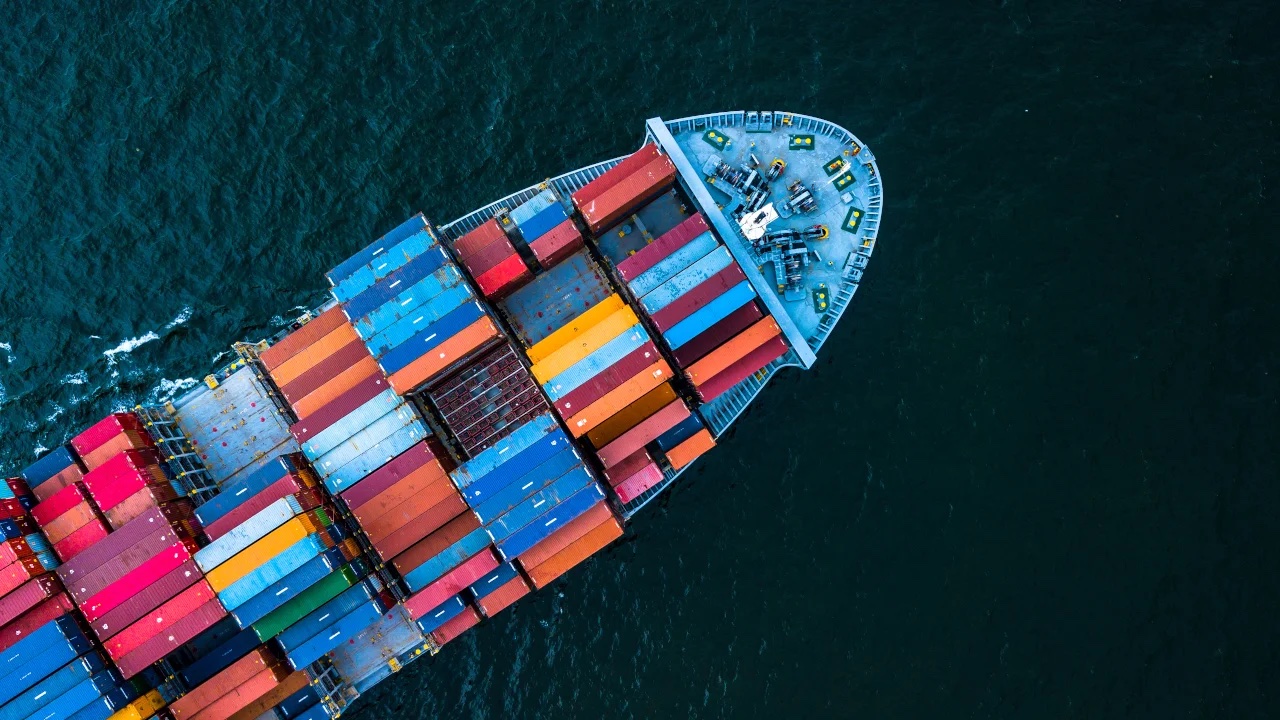 How shipping could lead the global climate finance reform